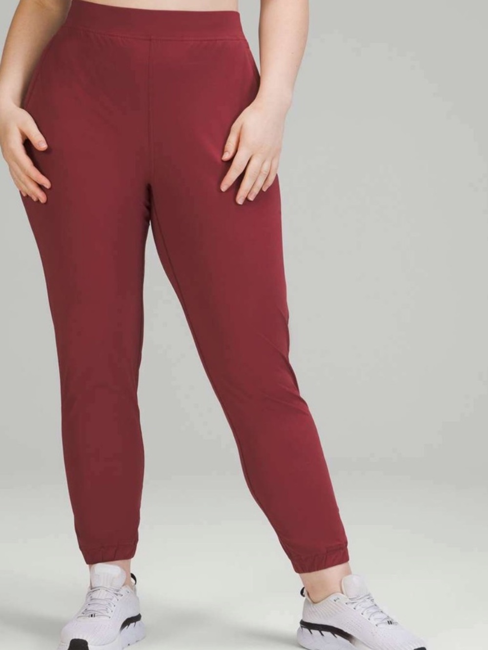 EUC Lululemon Adapted State HR Joggers size 6, Mulled Wine